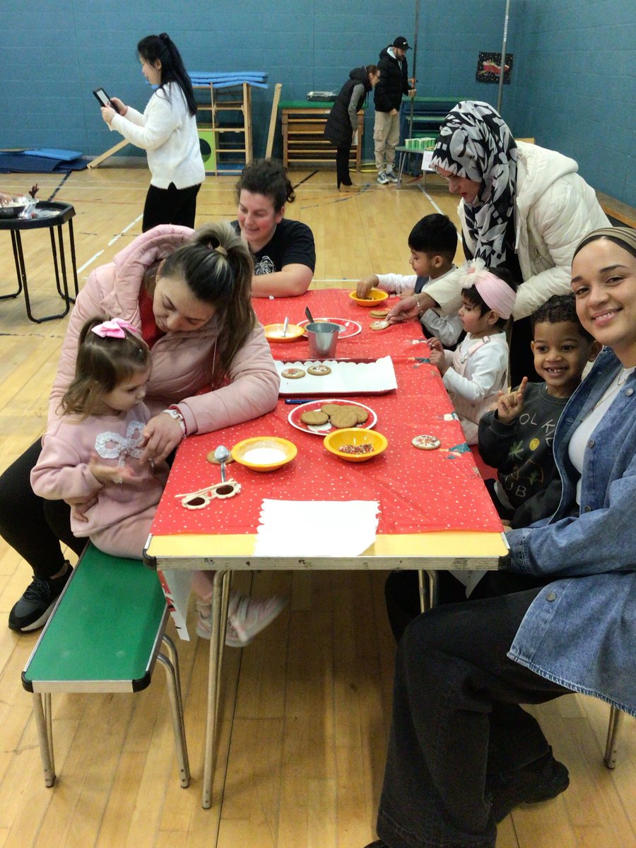 St Constantine’s Primary & Nursery Class tweet media