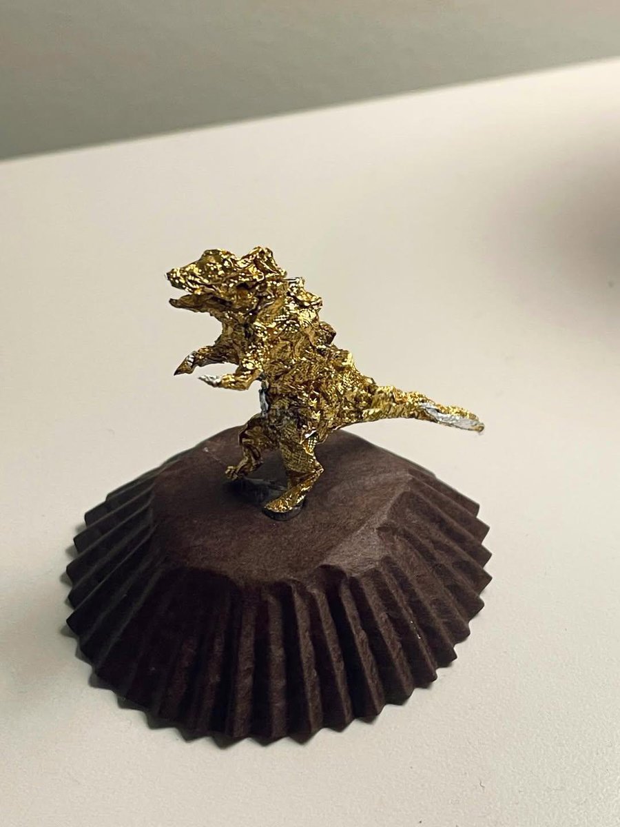 'When you are bored and have a box of Ferrero Rocher' 😂