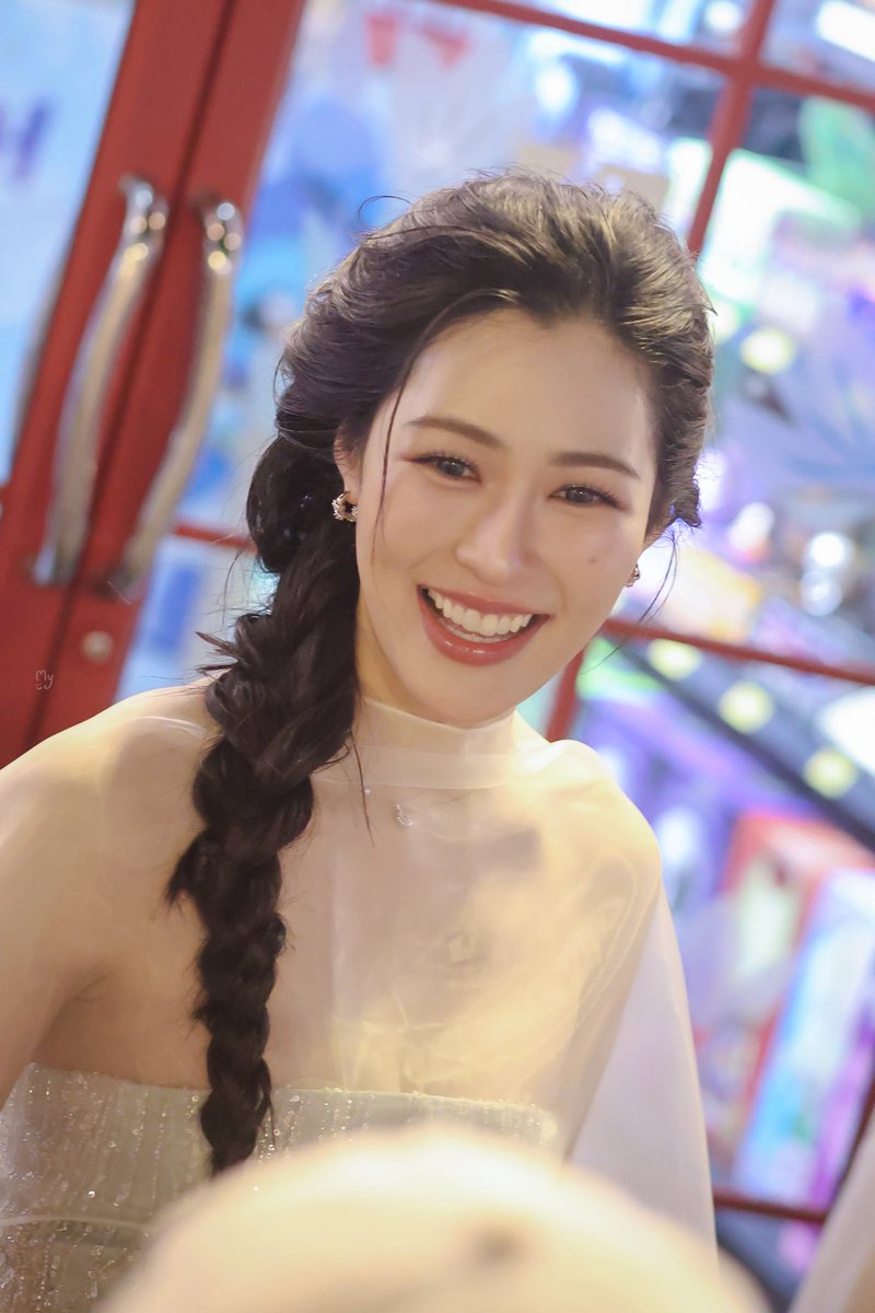 TTaeny09's tweet image. แพ้เค้าอีกแล้ว🫠 

LINGLING BA HERHYNESS
#LinglingHerhynessFrozen
#Linglingkwong #หลิงหลิงคอง