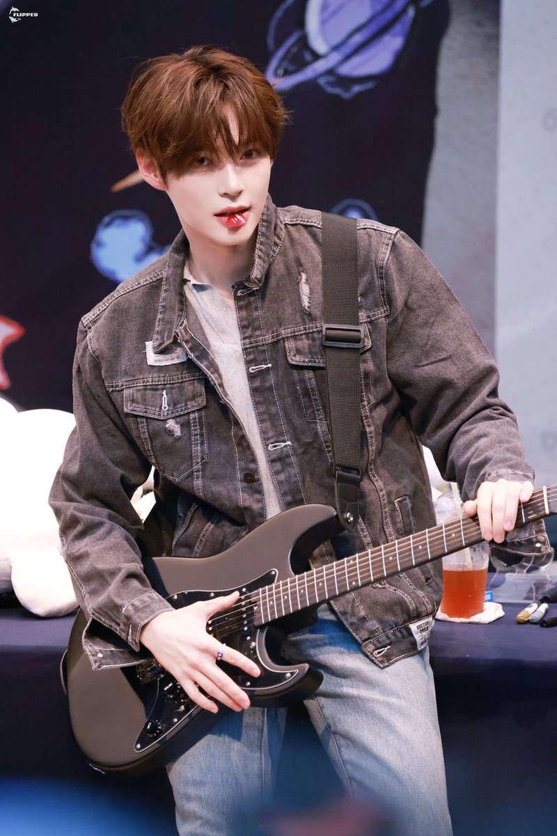 빈왼 tweet media