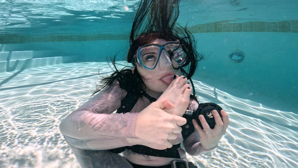 Aquaphilias- See you at FetCon26!🌊🌊🦈🤿 ! tweet media