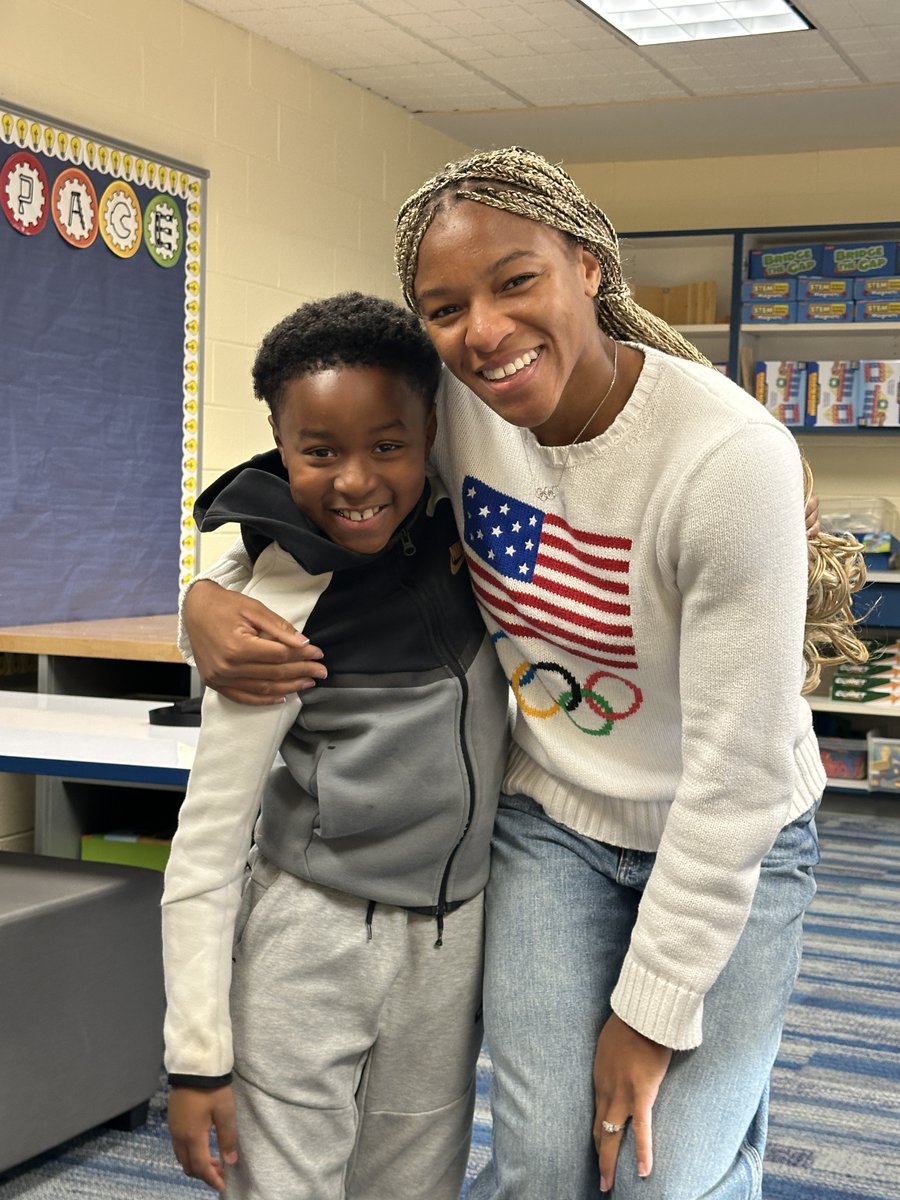 Last week, Ariana Ramsey, a bronze medalist for the USA Rugby team at the 2024 Paris Olympics, came and spoke with our 2nd graders. She grew up in Bridgeport and is related to one of our own 2nd grade students.
She also brought in her Bronze medal to show them!  <a href="/UpperMerionSD/">Upper Merion Area School District</a>