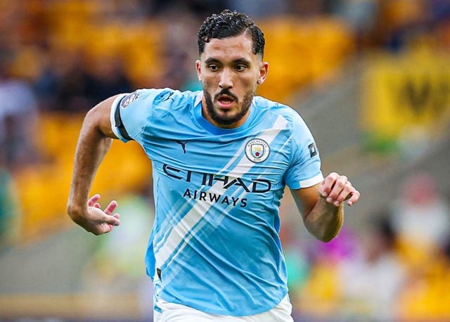 Long time since i seen a player like Cherki in Prem playing ball like hes in a street cage. Quite funny he plays for a Pep team wen the silly fools seem to think he tells players not to express themselves or dribble. Yet the 2 most exciting City players have been Doku &amp; Cherki 😅