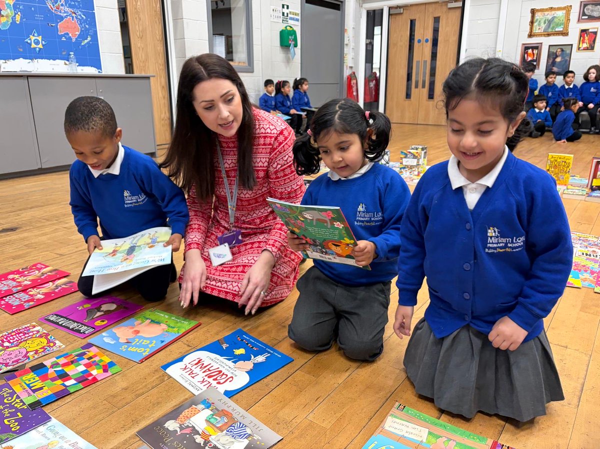 Rachel Saunders tweet media