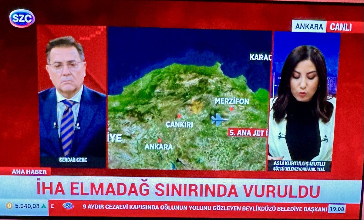 Akıl alır gibi değil…

Büyük bir olasılıkla Rusya’dan Karadeniz üzerinden gönderilen bir SİHA Türk hava sahasını sessiz sedasız geçiyor, rotasını Ankara’ya kırıyor.Ankara’yı teğet geçtikten sonra SÖZCÜ Tv’nin haberine göre Elmadağ üzerinde alçalırken Ankara’daki hava kontrol