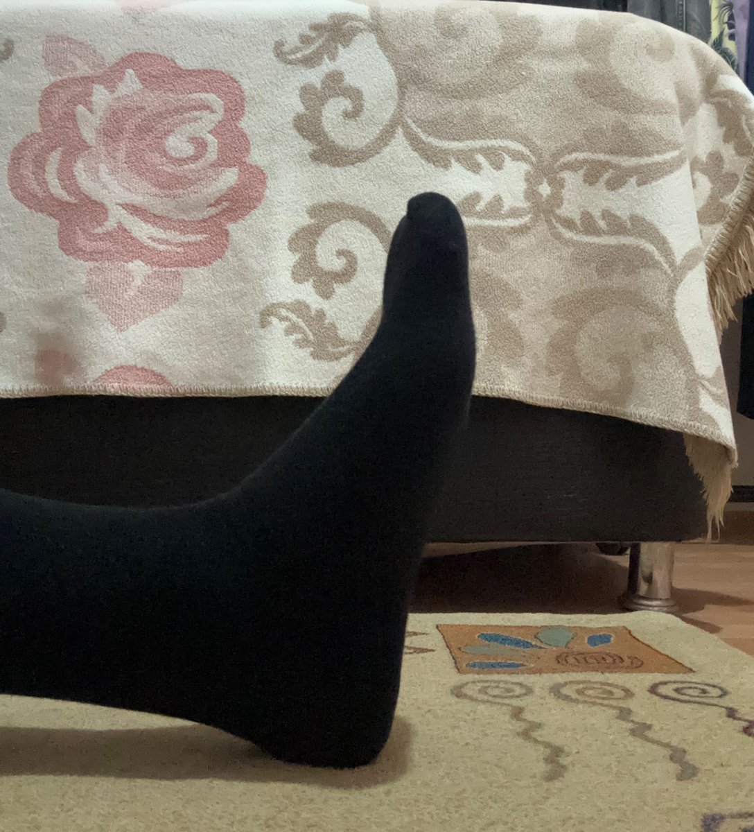 FootFightStrong's tweet image. Black