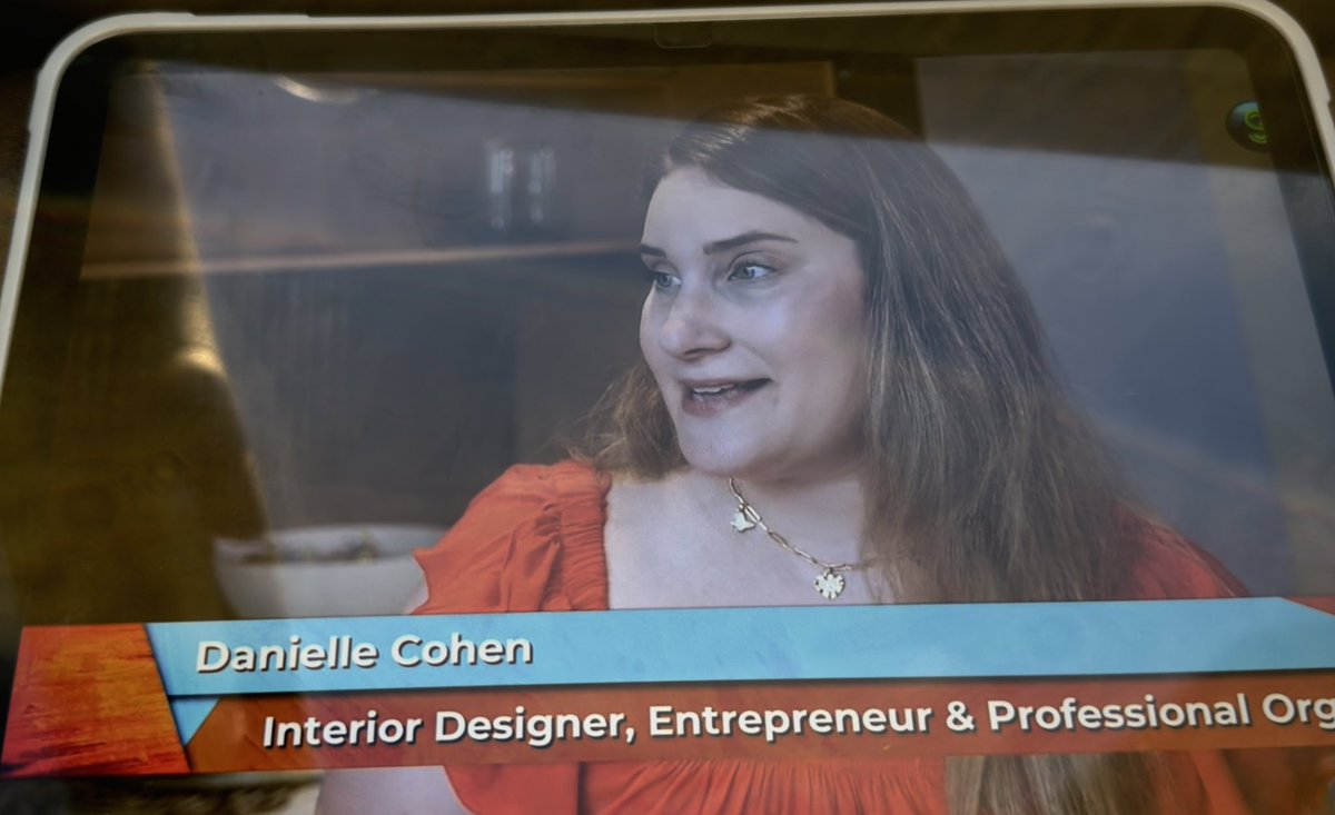 krugersville's tweet image. With Christmas around the corner, it’s important to have a beautiful decoration and thanks to PEP Home it has you covered with all the beautiful aesthetics it has🎄👑🥧⚱️

 #AfternoonExpress #PEPHOMEExpress #PEPHOMEHost