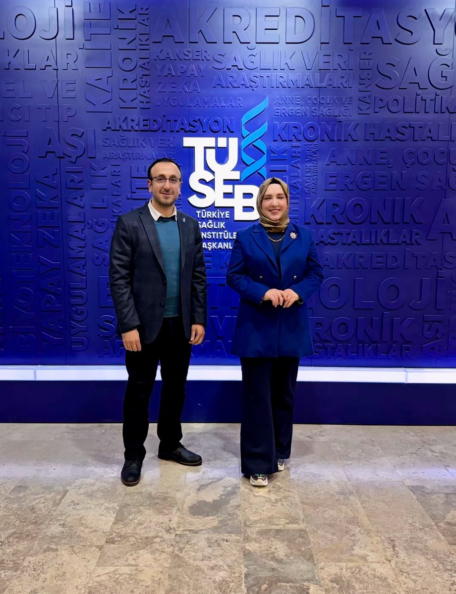 Doç. Dr. Mustafa Ünal’a yeni görevi için hayırlı olsun ziyaretinde bulundum. 

🧠 Sinirbilim alanında yenilikçi projeler üzerine verimli bir fikir alışverişi gerçekleştirdik.
Kendisini tebrik ediyorum. <a href="/MustafaUnal_tr/">Mustafa Ünal</a> 
#sinirbilimlekalın 🧠✨