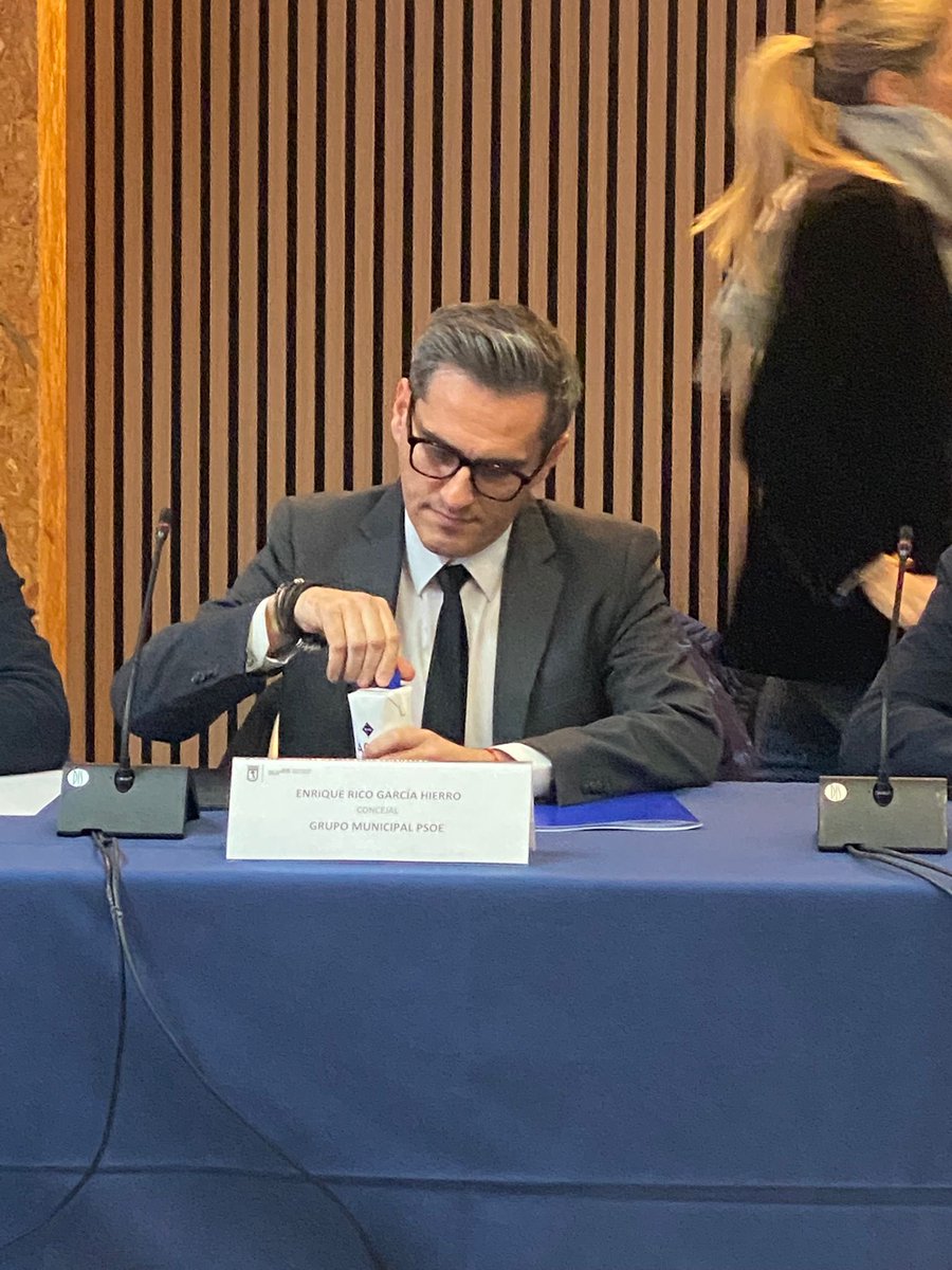 EnriqueRGH's tweet photo. En la #ComisiónPermanenteSures.
El balance es negativo porque Madrid sigue siendo una ciudad con un gran desequilibrio territorial.
El #PlanSures no lo corrige, es un sumatorio de partidas presupuestarias, de gasto ordinario y de verdaderas obras de reequilibrio sin ejecutar. https://t.co/HHMc9vOpUn