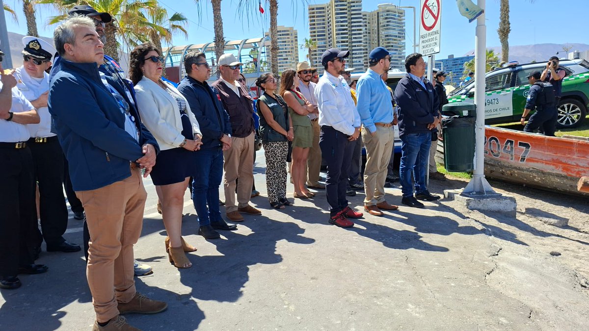 MinagriTarapaca's tweet image. 📌 Nos reunimos hoy en Playa Cavancha #Iquique en el lanzamiento del programa #VeranoSeguro liderado por el delegado presidencial regional Pedro Medalla. Seremi Eduardo Justo y directora regional @sagchile #Tarapacá Sue Vera participaron junto a distintos servicios fiscalizadores