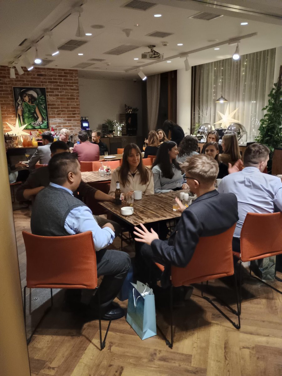 _MarketingLLC tweet media