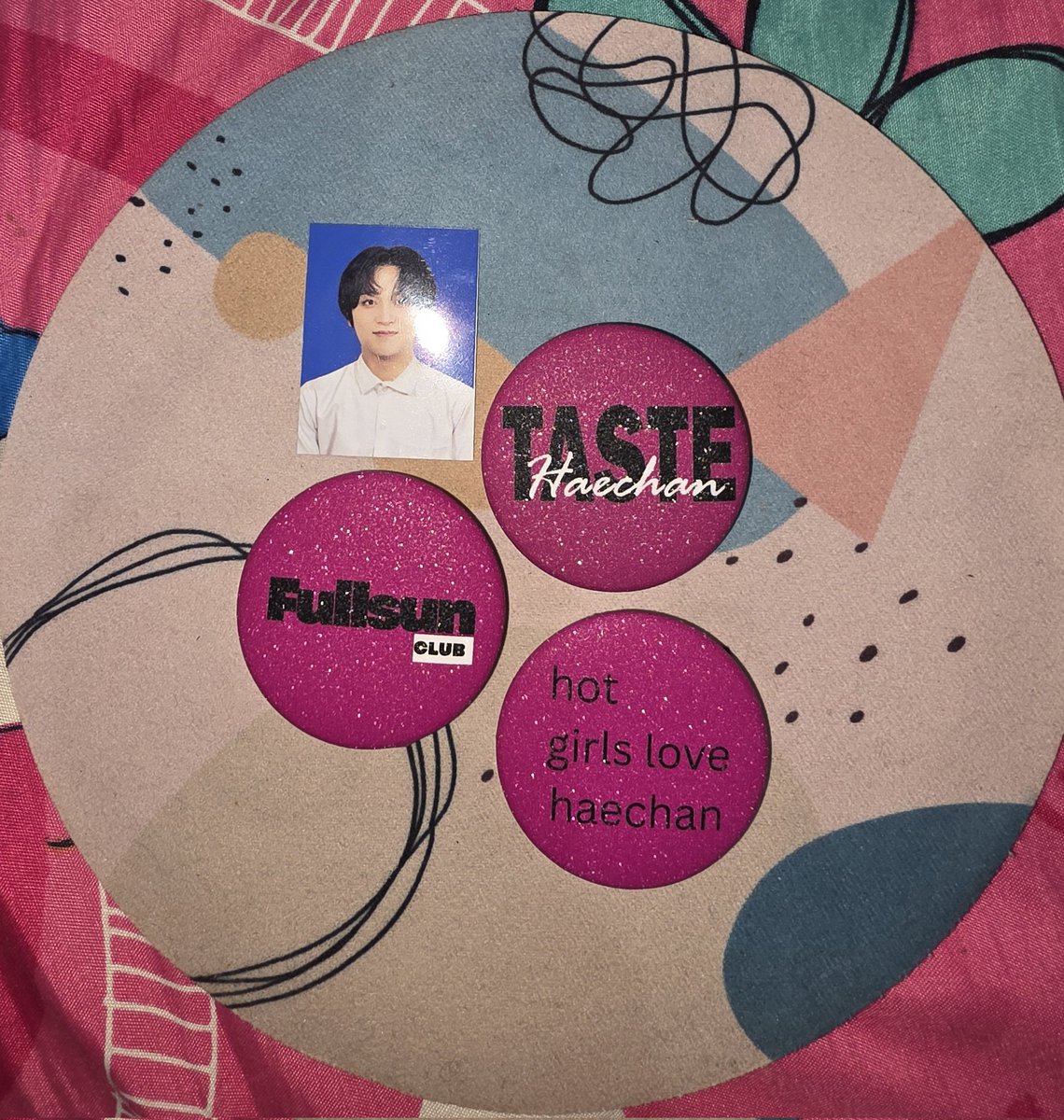 phllsa's tweet image. Today's 📦 
Freebies from @FancystuffI 🥰
echanie wattoyooo~🐻
CANTIK SEKALI PIN NYA😍
Thankyouuu kakk🫶🏻💖