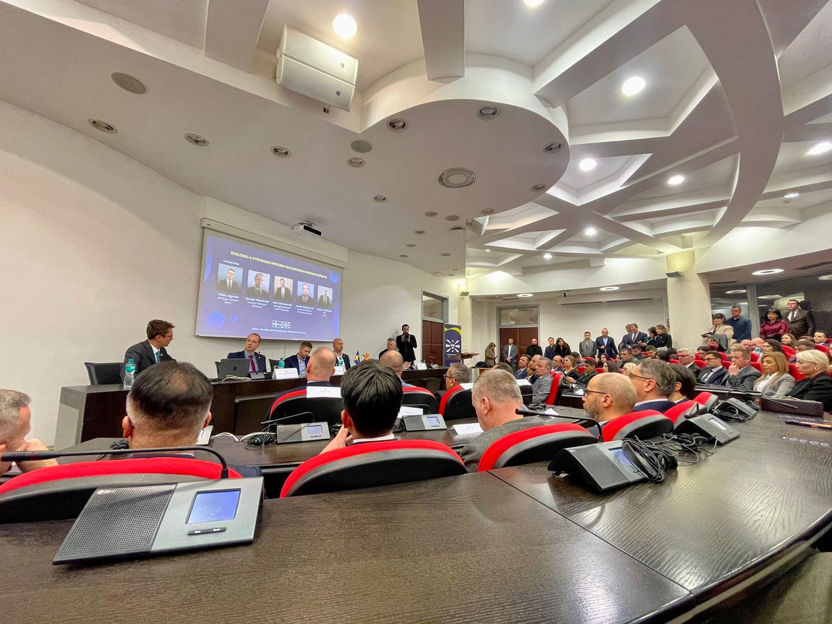Proud and pleased to speak at the launch in Skopje today of the brand new Swedish-Macedonian Chamber of Commerce (SMCC). Many thanks to partners for hard work this fall. Goal for 2026: step up further on economic cooperation + more investment, trade and growth in both 🇸🇪 and 🇲🇰!