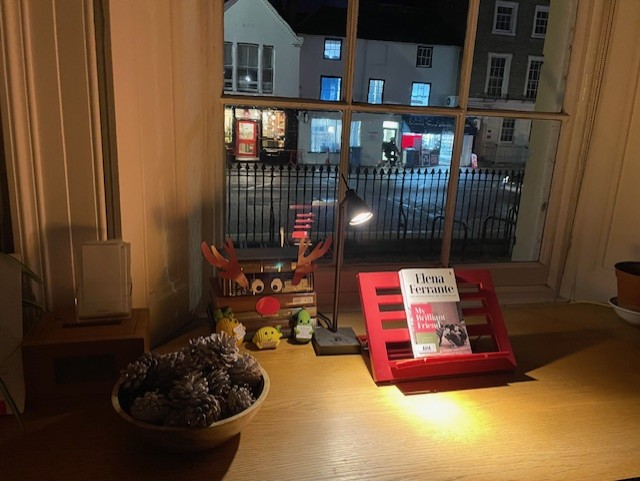 AHALibCam's tweet photo. Quiet time before the break... https://t.co/eRPhA7tpeP