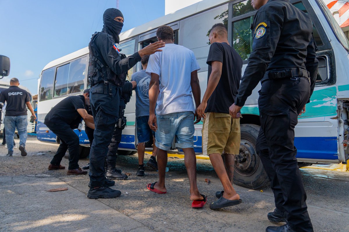 Dirección de Servicios Penitenciarios y C. tweet media