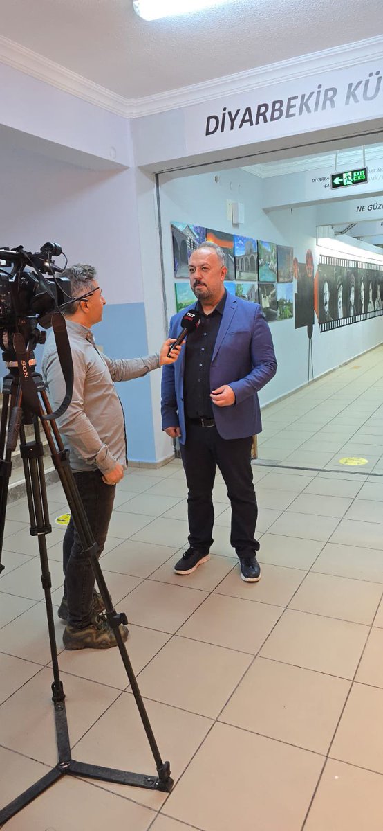 fsmal_kypnr's tweet photo. Okulumuz ulusal basında… @TRTKurdiTV ana haberde okulumuz koridorlarına resmettiğimiz memleketimizin değerleri  konu oldu..@TheKaymakam @sadoglu_salih @Diyarbakirmem @Kayahansubasi @kayapinarmem @ihyuvanc1 https://t.co/jfe5Ay4Zxz