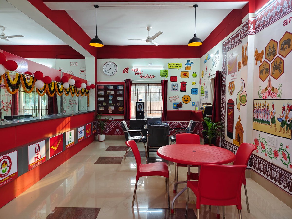 CPMG_Odisha's tweet photo. 🎉📮A new milestone for #IndiaPost in Odisha! 

Odisha’s first Revamped #GenZ Post Office was inaugurated on 16.12.25 at Takatpur SO, MSCB University, Mayurbhanj by Shri Nirmaljit Singh, Chief PMG, Odisha Circle in presence of Prof. Pramod Kumar Satapathy, VC, MSCB University. https://t.co/B7vLP3qPr1