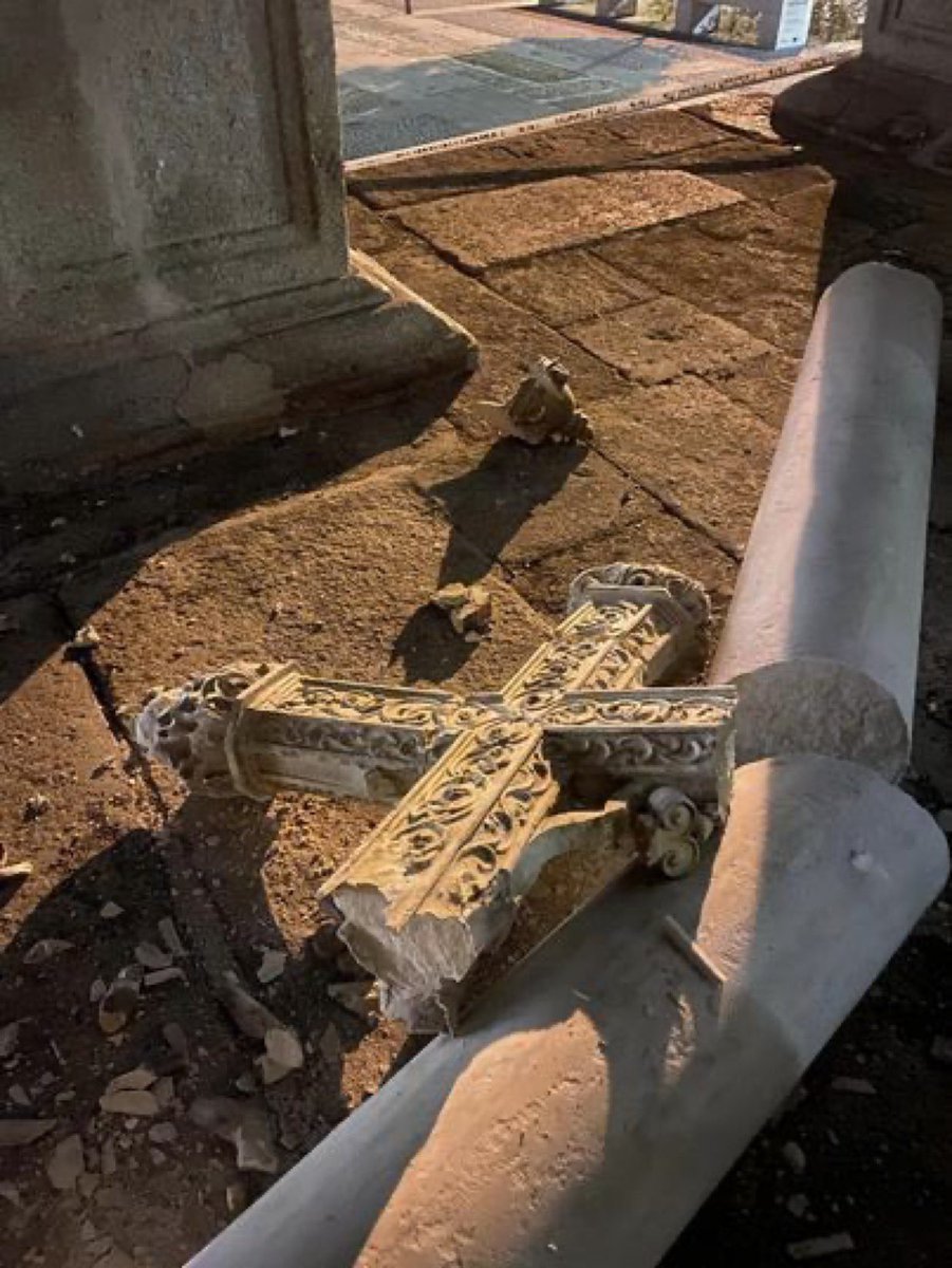 realMaalouf's tweet photo. The Sao Lazaro Cross in Portugal was built in 1386 and stood for centuries. Until it was destroyed by Pakistani immigrants! https://t.co/kx6vAL0io4