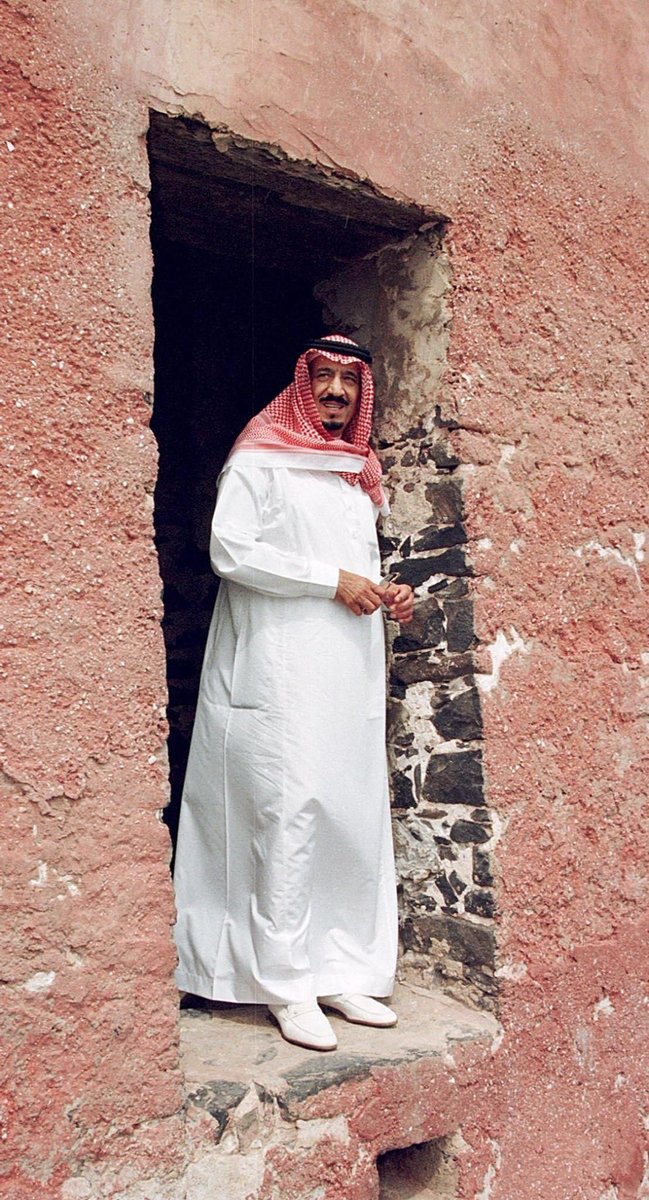 Shalhoub88's tweet image. " باب اللا عودة "

معلم سياحي بجزيرة جوري بساحل السنغال لها تاريخ كبير لقارة أفريقيا .

في الرابط المرفق تفاصيل وقصة زيارة الملك سلمان بن عبدالعزيز آل سعود 
youtu.be/GD6H4Nl_18U?si…