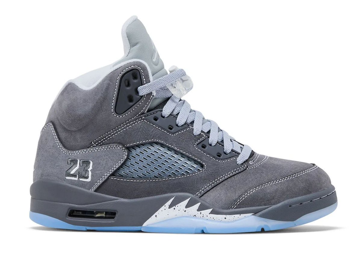 JustFreshKicks's tweet image. The Air Jordan 5 "Wolf Grey" is set to return February 28th 🐺 

Details: bit.ly/4lvVM18