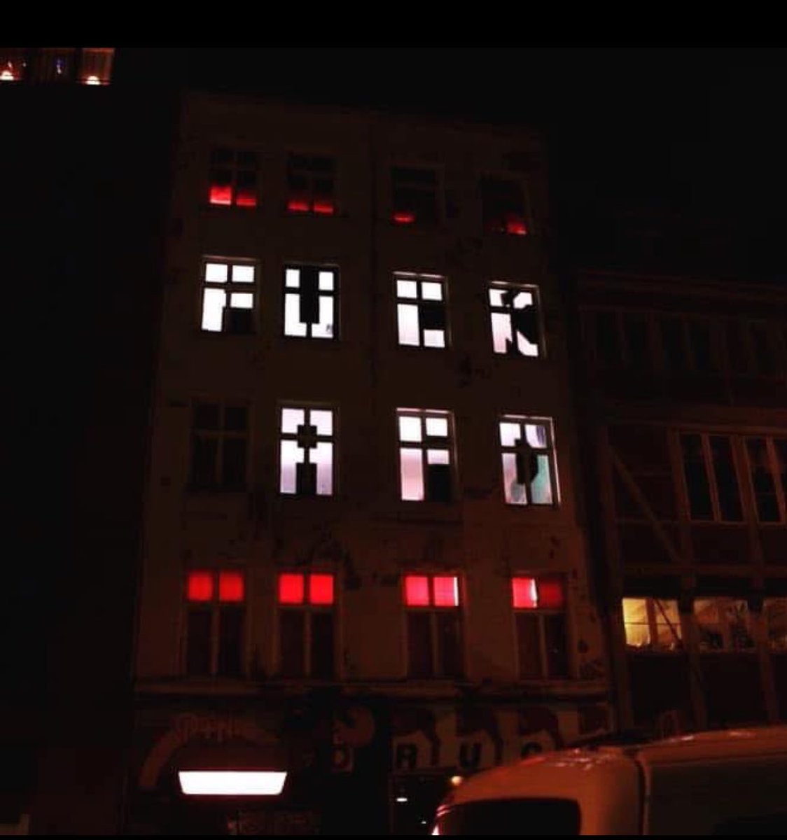 0_7_user's tweet image. Das ist doch mal ein Schönes Weihnachts-Licht.