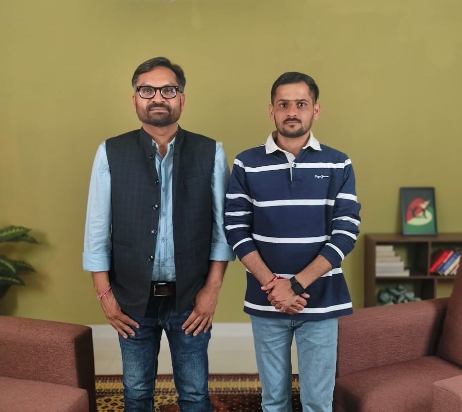 Podcast with sting Journalist Avdhesh Akodia 

Comming soon on CrossChat