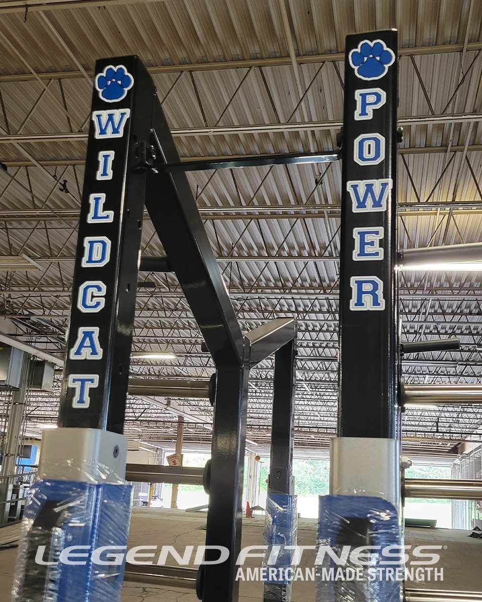 Legend_Fitness's tweet image. We love to see school spirit, and we spotted some on the shop floor waiting to ship out! 💪

The Wildcats opted for custom post decals on their Pro Series Double Sided Half Cages.

#wildcatpower #gowildcats #americanmade #builtbylegend