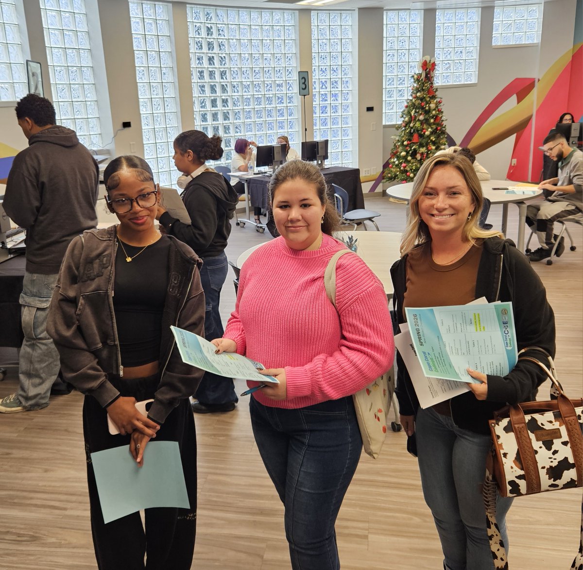 capecoraltech's tweet image. New student orientation for programs starting in the spring runs until noon today. Our Student Services and Financial Aid teams are ready to help ensure a smooth start to the #CareerInAYear journey. Shout-out to Mr. Rivera and Mr. Powelson for coordinating! #teameffort