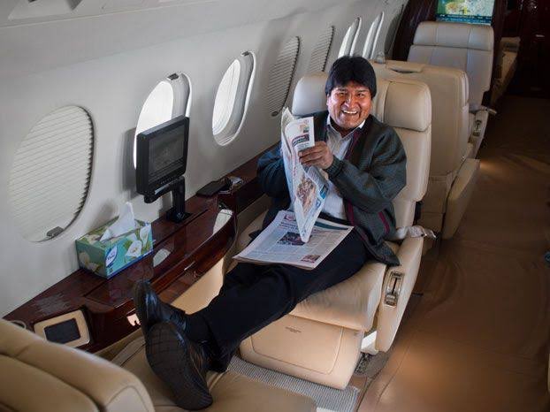 DavidHeller_'s tweet image. El presidente electo José Antonio Kast viajó para Argentina en clase turista. Mientras tanto, la izquierda que finge ser del pueblo siempre ha viajado en first class.