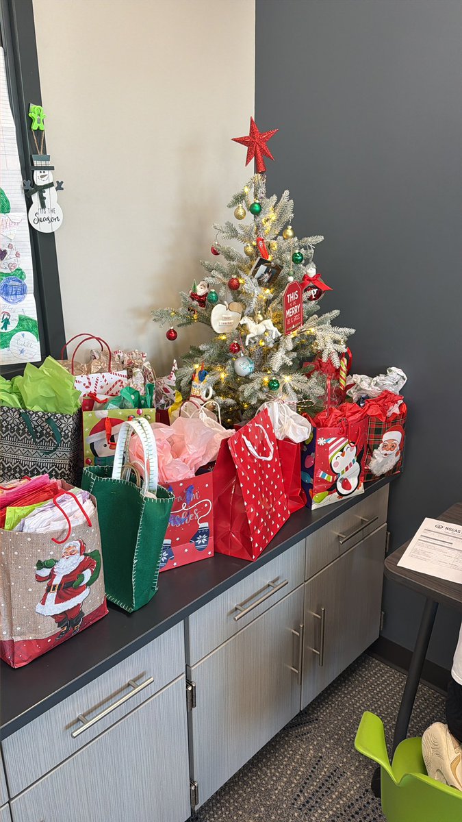 More festive gear!!! 3 more days until break!!❤️💚 We are getting more and more ready for our party and gift exchange!!!  #dcwest