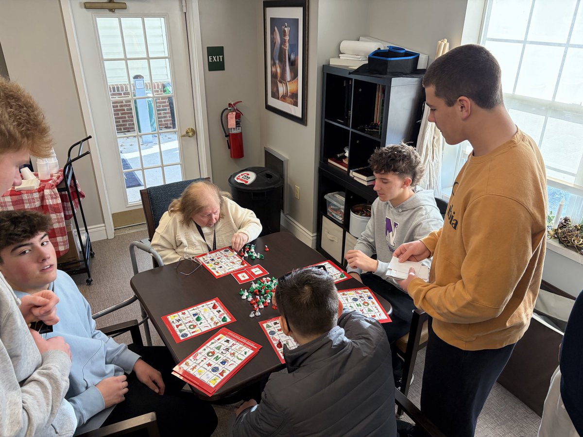 NHSpbears's tweet image. Today the Athletic Leadership Club visited Celebration Villa and spent time with the residents!!