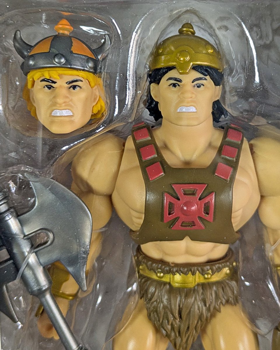 JaviMutante's tweet photo. Mientras esperamos que aterricen las News os dejamos con El hombre más poderoso del universo. La figura de He-Man versión #MarkTaylor dentro de la línea #Sketchbookseries. Está basado en los primeros artes ochenteros realizados por Mark de este icónico personaje😍. #mattel https://t.co/lPIfbnIfQU