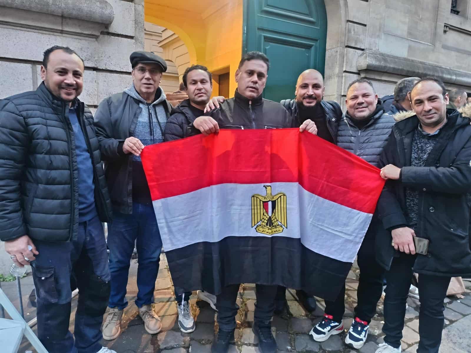 بوابة الوفد| علم مصر.. أبناء الجالية المصرية بباريس يواصلون التصويت في انتخابات النواب جولة الإعادة للمرحلة الثانية. متابعة: رقية عبد الشافي 