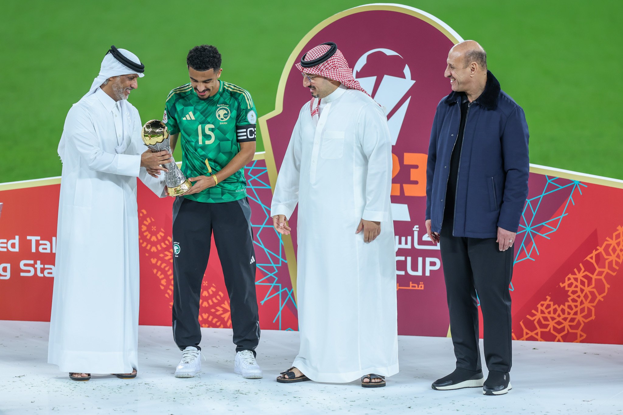 صور تتويج المنتخب السعودي الأولمبي بكأس الخليج #الأخضر_الأولمبي_بطل_الخليج 