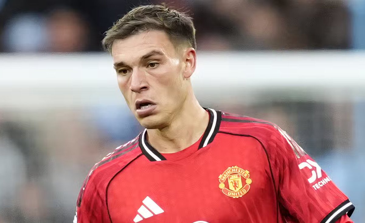 abu_asim0's tweet image. 🚨 عاجل:
حسب @ChrisWheelerDM ..
مانويل أوغارتي يحظى باهتمام كبير من أندية في تركيا، ومانشستر يونايتد مستعد للتخلي عنه إذا تمكن من استعادة جزء كافٍ من قيمة الصفقة ..
نادي نيس الفرنسي أيضًا من بين المهتمين بضم أوغارتي، لكن اللاعب متردد في الانتقال إليه ..