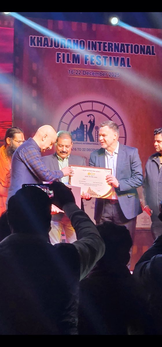 11th Khajuraho International Film Festival (KIFF) 2025 kick off. Honoured to meet again 🇮🇳 cinema icon and award winning international actor, director and film producer <a href="/AnupamPKher/">Anupam Kher</a>
All the best for #TanviTheGreat