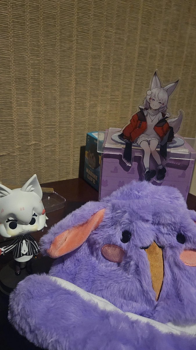 HyperuInBush tweet media