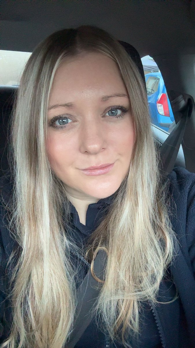 Angelapowis's tweet image. Hellooooooo !!! Hi!!! How are you????? 

Hope your day is going ok??? 

🤓