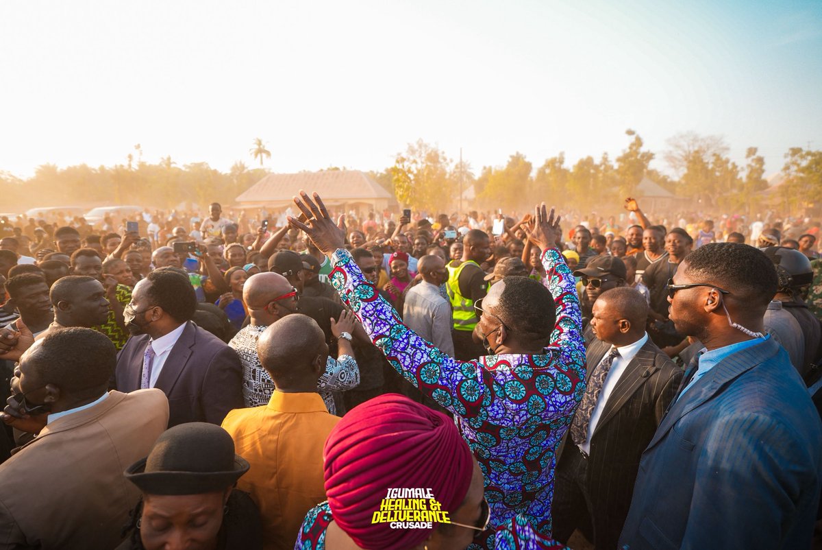 drpaulenenche's tweet image. IGUMALE HEALING &amp;amp; DELIVERANCE CRUSADE — ARRIVAL! 🔥🇳🇬
Dr. Paul and Dr. Becky Paul Enenche have arrived in Igumale, Benue State! The atmosphere is charged with expectation, and God’s presence is about to move mightily. 🙌🔥

Igumale, get ready—miracles, healings, deliverance, and…
