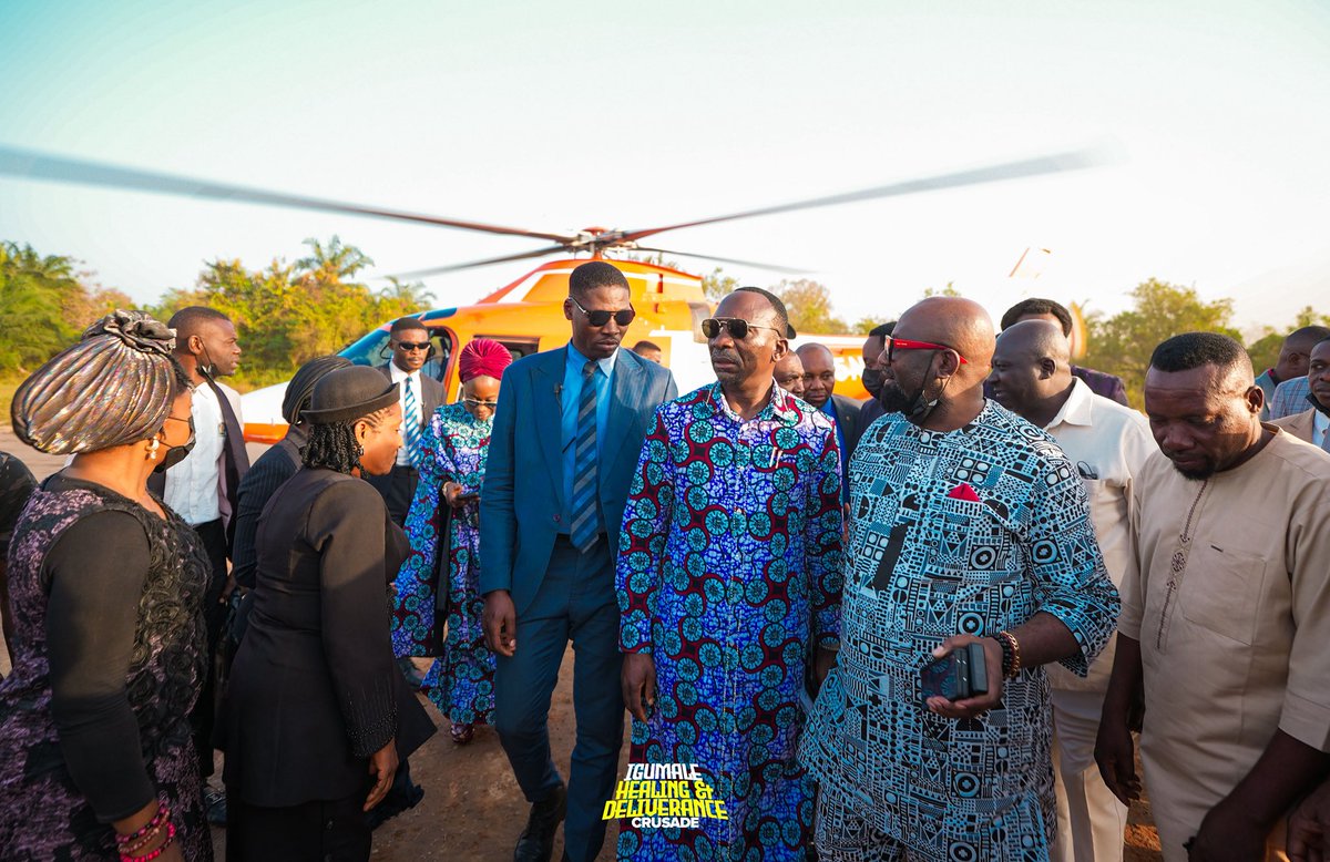 drpaulenenche's tweet image. IGUMALE HEALING &amp;amp; DELIVERANCE CRUSADE — ARRIVAL! 🔥🇳🇬
Dr. Paul and Dr. Becky Paul Enenche have arrived in Igumale, Benue State! The atmosphere is charged with expectation, and God’s presence is about to move mightily. 🙌🔥

Igumale, get ready—miracles, healings, deliverance, and…