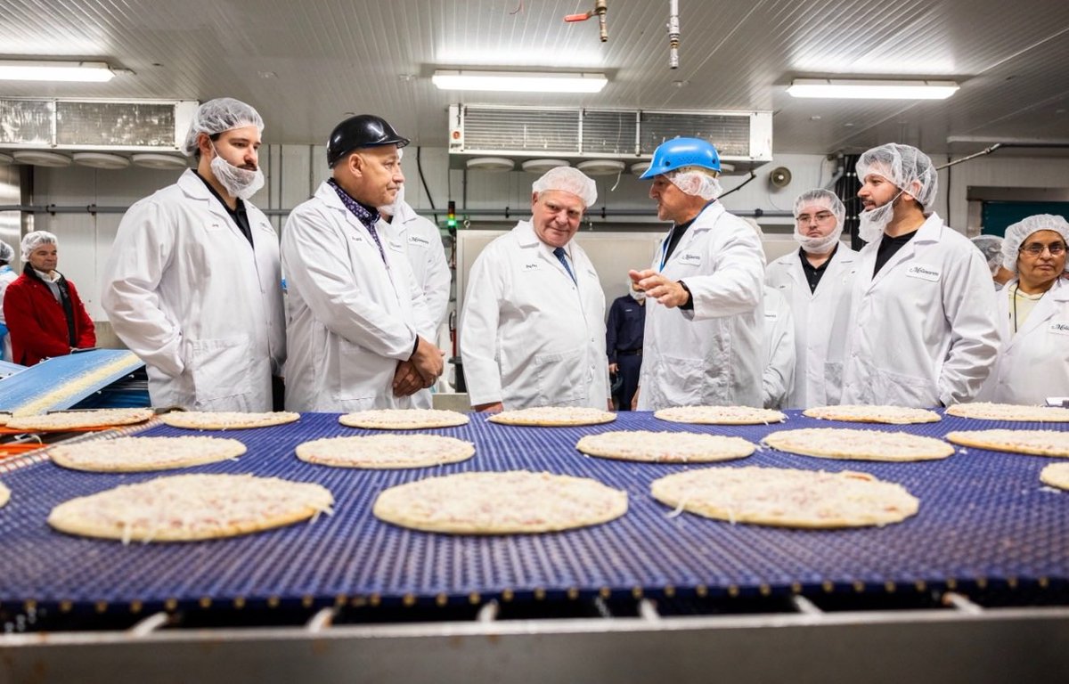 fordnation's tweet image. It was great to visit Molinaro Foods in Mississauga and meet the team behind one of Ontario’s homegrown food manufacturing success stories. Thanks for the tour!