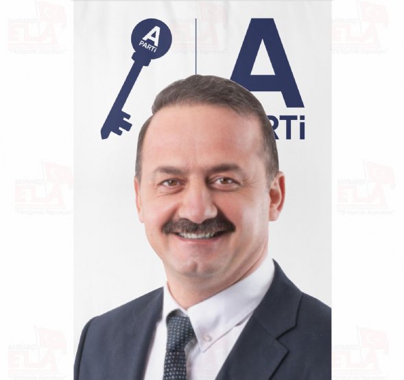 tengrimiz3's tweet photo. Pkk tarafından şehit edilen Türk askerine “hayvan” diyen bu yaratığı yolda görürseniz suratına tükürmeyin, değmez. https://t.co/1Ept436Xau