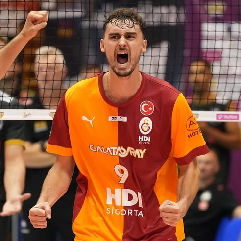 🇫🇷Jean Patry  vs  İGS  (5 set)

23 pts
%61  20/33
1 blok  2 ace
+19 WL

#EfelerLigi