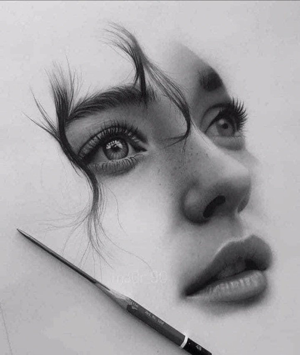 कभी कभी मन इतना ज्यादा उलझा होता है,
कि कुछ भी समझ नहीं आता,
दर्द कहां महसूस हो रहा है ?
बेचैनी कहां हैं ..?
और घुटन क्यों महसूस हो रही है ,
ये समझ ही नहीं आता ..?
अजीब  सी कशमकश,अजीब सा मन
मन कुछ कहता है ,
होंठ कुछ और कह रहे होते हैं,
और शब्दों का एक समुद्र खामोश पड़ा ,
भीतर ही