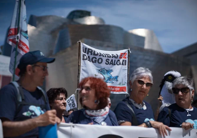 naiz_info's tweet photo. [ÚLTIMA HORA]
El patronato del Guggenheim abandona finalmente el proyecto de Urdaibai https://t.co/t4qkgNC4Za
✍️ @asierrobles https://t.co/E0xJLJgGNI