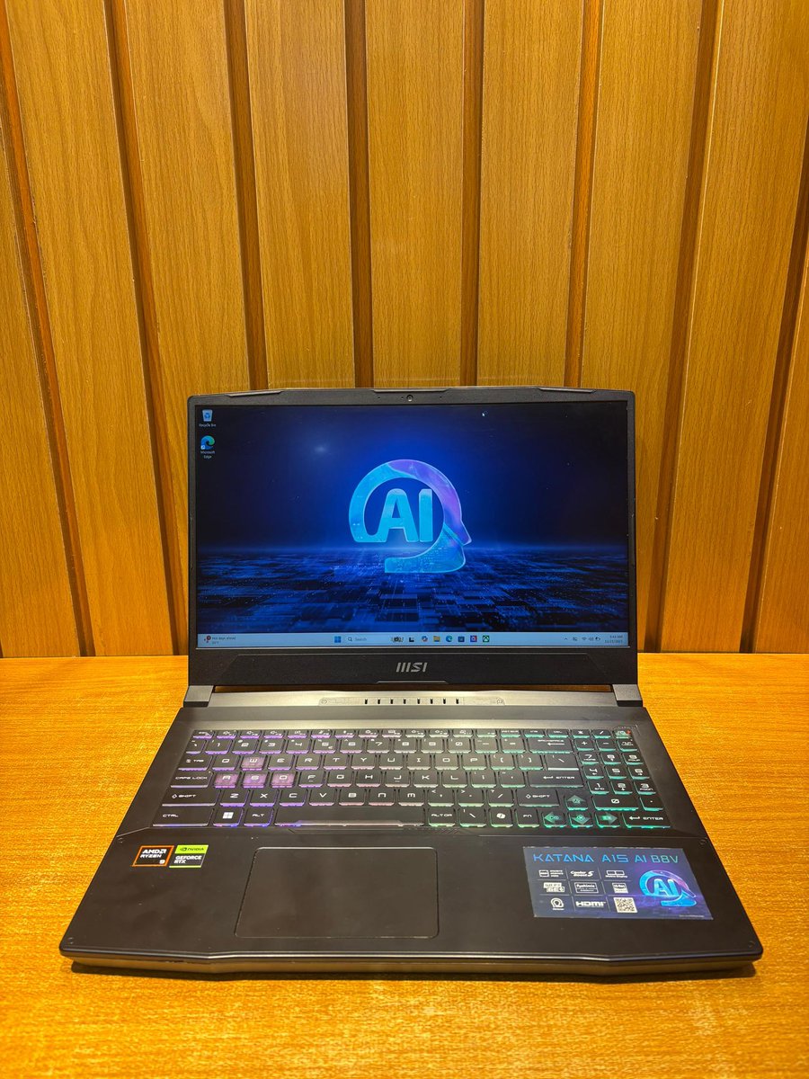 g4d4fi's tweet photo. MSI Katana A15 AI 15.6”
165Hz QHD Gaming Laptop
Ryzen 9-8945HS (14th Gen equivalent) 
NVIDIA Geforce RTX 4070
16GB DDR5
1TB NVMe SSD
Cooler Boost 5
Win 11
Black B8VG-450US

🏷️ 1,850,000 https://t.co/J51YxuUw5B