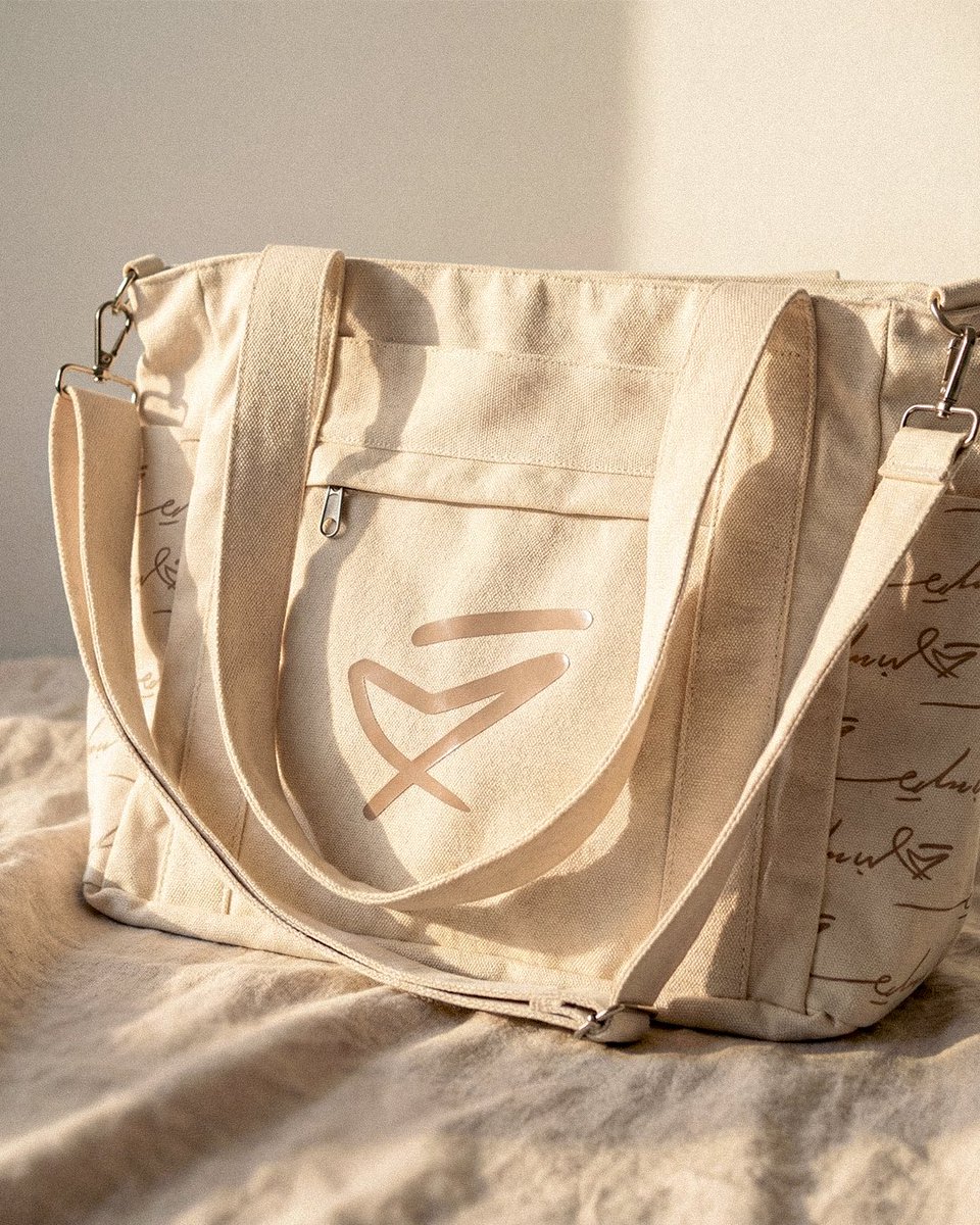 stabraqts's tweet image. We’ve created these canvas women’s bags to carry your everyday essentials, easy to grab and go.

Our new collection is now live.