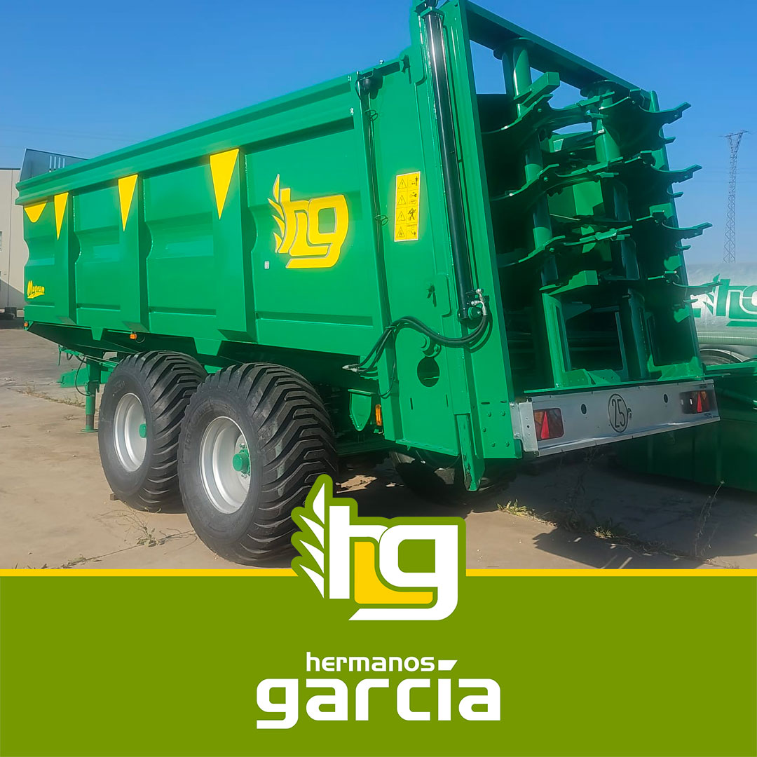 Los #esparcidores Magnum como este destacan por su capacidad y sus dimensiones.
Contacta con nosotros para más info:
☎️+34 983 880 011 📱+34 679 656 492
📧r@remolqueshnosgarcia.com
🌐remolqueshnosgarcia.com
#Remolques #Cisternas #abonadoras #plataformas #RemolquesHermanosGarcía