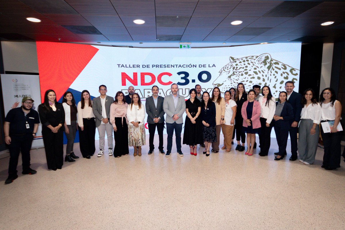 mambiente_py's tweet photo. NDC 3.0: nuevo plan Climático del Paraguay que marca el rumbo del país frente al cambio climático https://t.co/zDKoP1gQXM @PresidenciaPy @ViceParaguay @SantiPenap @AllianaPedro @arp_py @UIP_py @PYFECOPROD @PNUDPARAGUAY @UGP_Py @capecopy @FEPARROZ @cispy_org @atodopulmonPY https://t.co/sQRQzsW35U