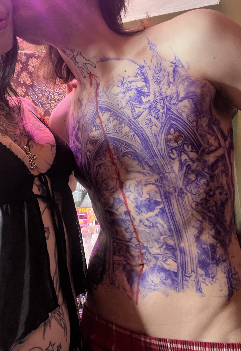 ✯☠︎︎✯ (@xx_gloomgirl_xx) on Twitter photo 